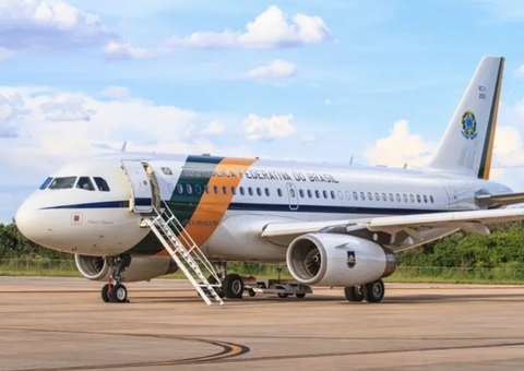 Avião presidencial decola e Presidência não informa se Bolsonaro embarcou