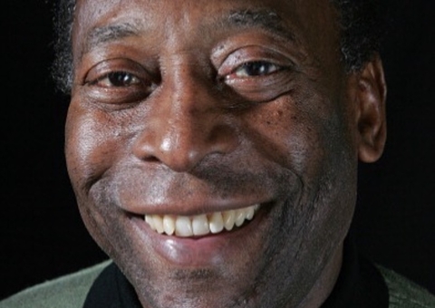 Atestado de óbito de Pelé aponta causas da morte