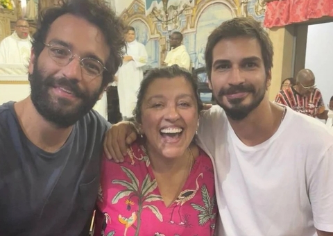 Regina Casé critica boato de namoro de Humberto Carrão com produtor: 'fico chocada'