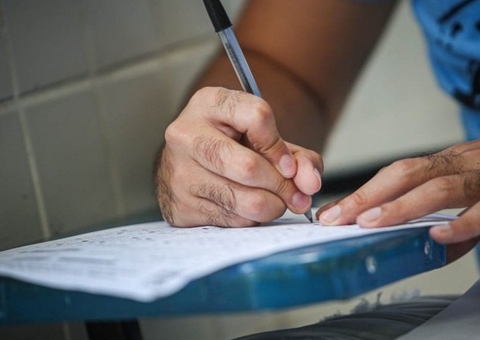 Prefeitura abre editais de processos seletivos com mais de 800 vagas no Amazonas