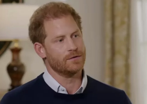 Príncipe Harry acusa William de agressão após briga por causa de Meghan 