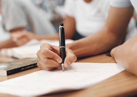 Prefeitura divulga edital de processo seletivo com quase 150 vagas no Amazonas