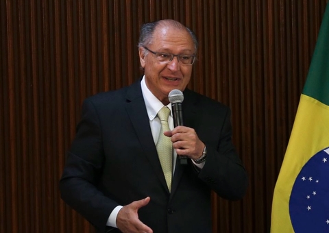 Só Lula ganharia eleição passada, diz Alckmin