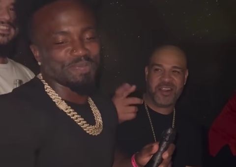 Adriano Imperador curte noitada após fim de casamento relâmpago 