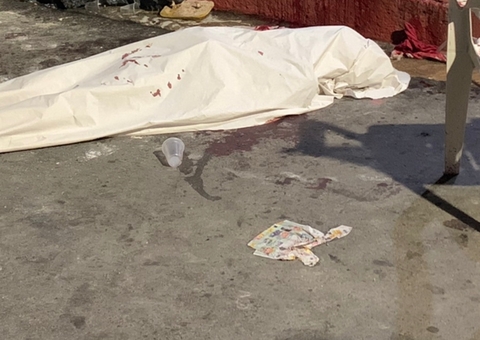 Jurado de morte, homem é assassinado em bar na frente de cemitério em Manaus