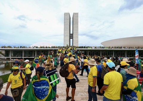 Moraes proíbe entrada de ônibus com bolsonaristas no DF