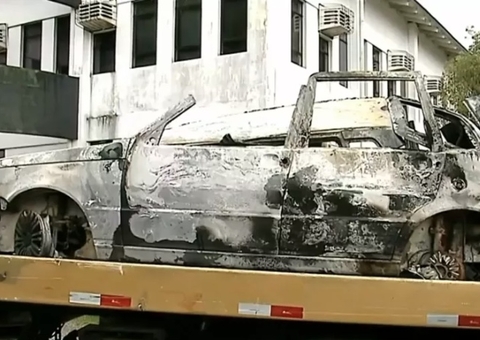 Chacina: Carro é encontrado carbonizado com 6 corpos de operários 