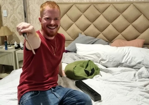 Participante da Casa de Vidro vive relacionamento aberto e tem crush em João Guilherme