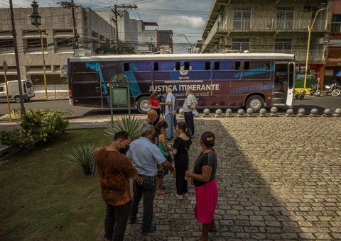 Justiça Itinerante oferta atendimento à população no Centro de Manaus