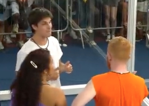 Casa de Vidro: Com xixi na perna, Gabriel conta fofoca sobre dia em que ficou com Anitta