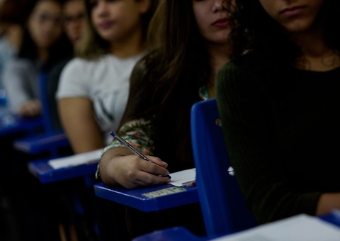 Inscrições para concurso com 370 vagas no Amazonas encerram dia 30; salários de até R$ 18,5 mil