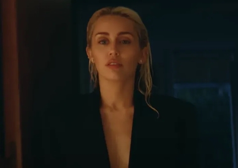 ‘Flowers’: Miley Cyrus lança música sobre empoderamento feminino com recado para ex