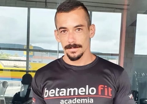 Instrutor de academia morre após errar série durante treino e bater a cabeça