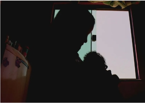 Mulher vai a maternidade dar à luz e volta para casa sem a mão