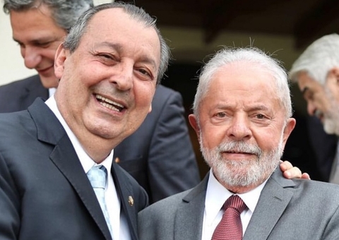 Omar indica data de vinda de Lula ao Amazonas neste ano