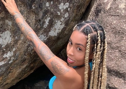 Irmã de Gracyanne Barbosa faz mudança radical no rosto e surge irreconhecível; veja o antes e depois