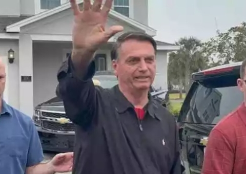 Bolsonaro já estuda ficar nos EUA por mais tempo