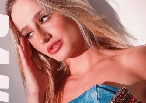 Bruna Griphao divulga capa do single ‘Bandida’ e aposta na carreira musical