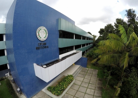 Ufam abre edital de concurso com 46 vagas; remuneração de até R$ 9,6 mil