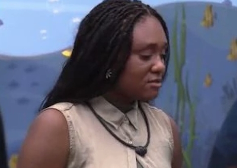 Sarah Aline promete dar colar do anjo para sister caso ganhe prova