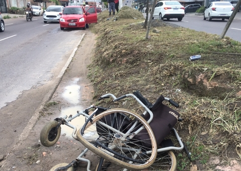 Cadeirante morre atropelado ao tentar atravessar avenida em Manaus