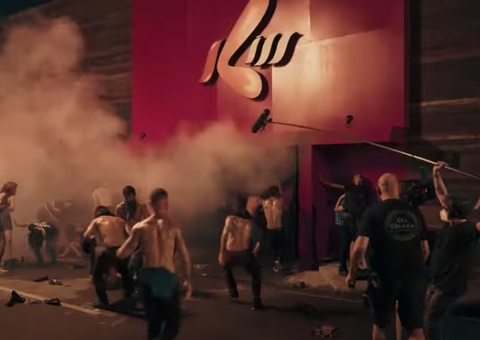 Minissérie inspirada na história real do incêndio na boate Kiss ganha vídeo com depoimento de atores