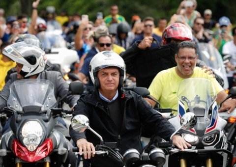 Motociatas de Bolsonaro tiveram custo médio de R$ 100 mil cada