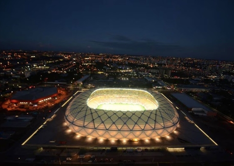 Arenas da Amazônia e Amadeu Teixeira têm energia cortada por dívida de R$ 39 milhões