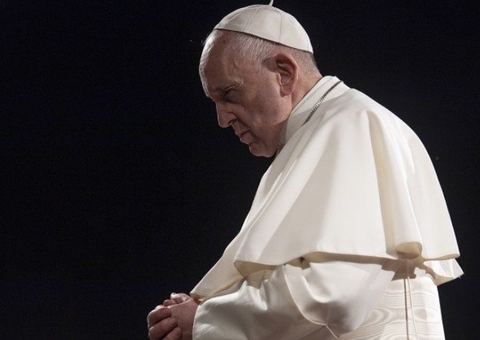 Homossexualidade não é crime, mas é pecado, diz papa Francisco