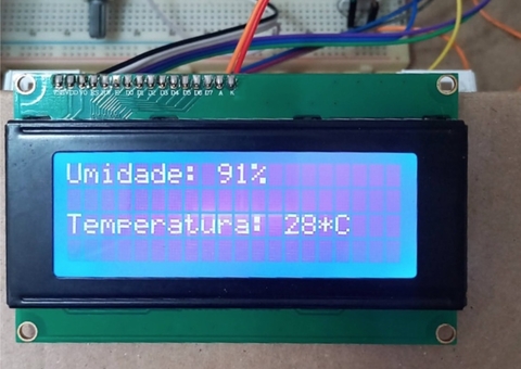 Alunos constroem aparelho para monitorar temperatura e umidade do ar em tempo real em Manaus