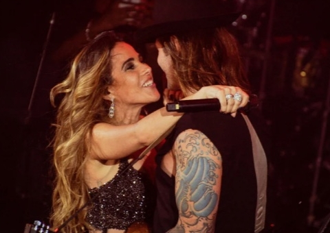 Wanessa e Dado Dolabella cantam em show juntos pela 1ª vez e se beijam no palco