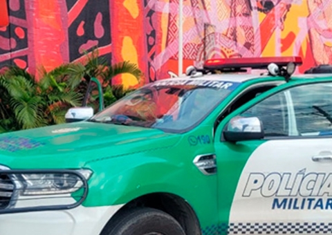 Revoltados, moradores espancam adolescentes por roubarem vizinho em Manaus