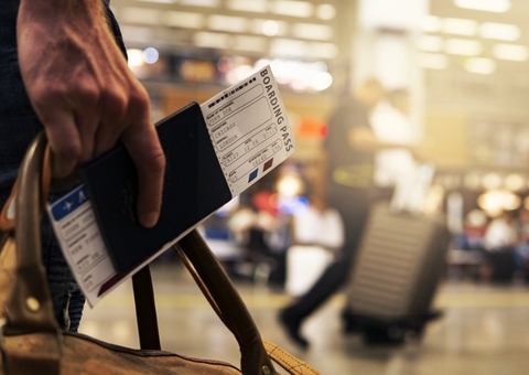 Passageiro ganha indenização após atraso de mais de 8 horas em voo; veja valor