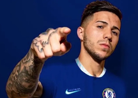 Chelsea anuncia contratação do argentino Enzo Fernández até 2031