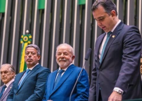 Em mensagem ao Congresso, Lula promete diálogo e trabalho harmônico com Legislativo