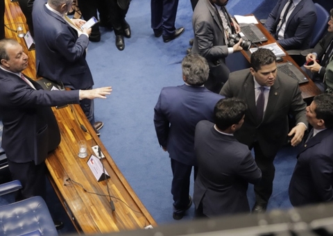 Omar dá boas vindas a Moro no Senado: ‘último juiz aqui saiu cassado’