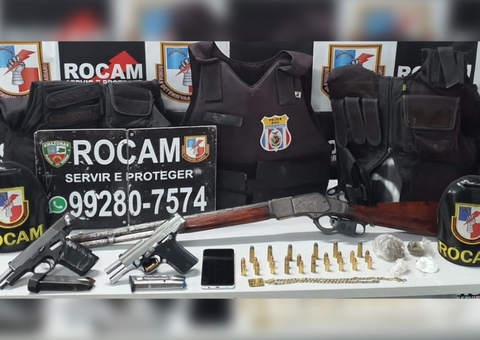 Trio é preso com coletes balísticos, granadas, armas e drogas em Manaus