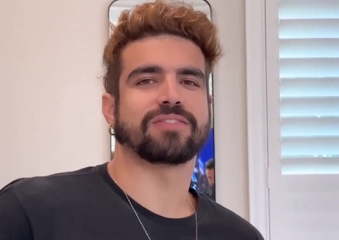 Caio Castro faz jantar para Bolsonaro na Flórida, revela Leo Dias 