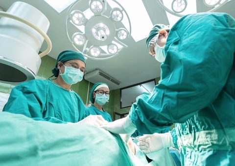 Amazonas assina contrato para realização de cirurgias bariátricas 