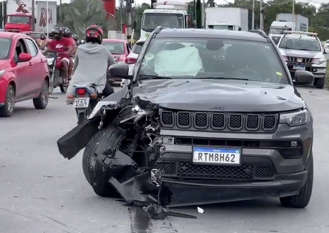 Mulher morre a caminho do trabalho em grave acidente de motociclista em Manaus