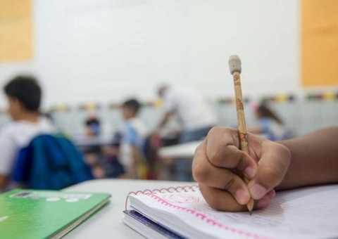 Governo do Amazonas dá início ao ano letivo nesta segunda 