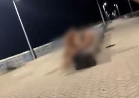 Mulher flagrada durante sex0 a três em praia diz que estava drogada; polícia investiga estupro