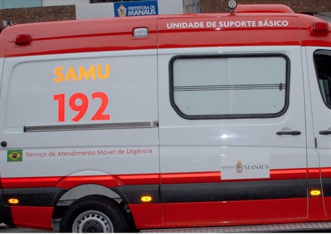 Homem é espancado e morre atropelado ao ficar desorientado em avenida de Manaus