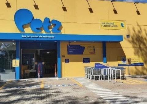 Petz corta serviços veterinários e banho e tosa em lojas