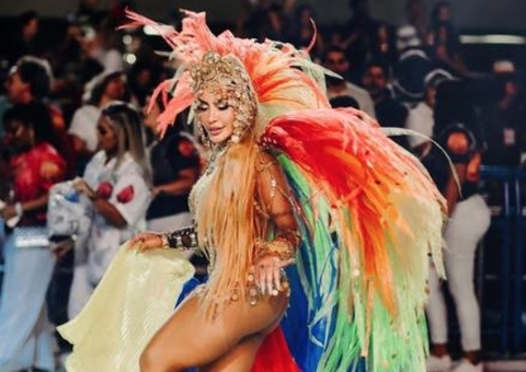 Rafaella Santos, irmã de Neymar, troca de posição em desfile da Salgueiro após críticas