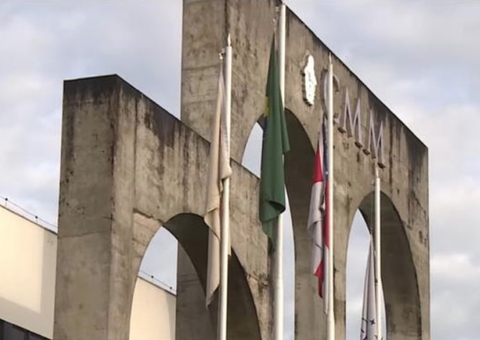 Câmara Municipal de Manaus faz pouco caso com memória de Amazonino