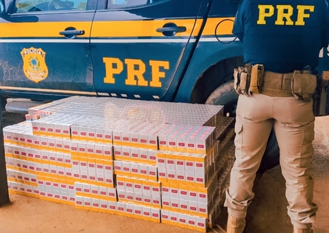 PRF apreende 500 maços de cigarro ilegais na BR-319