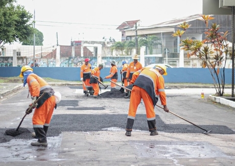 Vila Olímpica de Manaus recebe ação de recuperação asfáltica