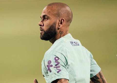 Advogado de Daniel Alves admite que houve 'penetração vaginal'