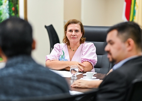 Pela primeira vez uma mulher assume prefeitura de Manaus 